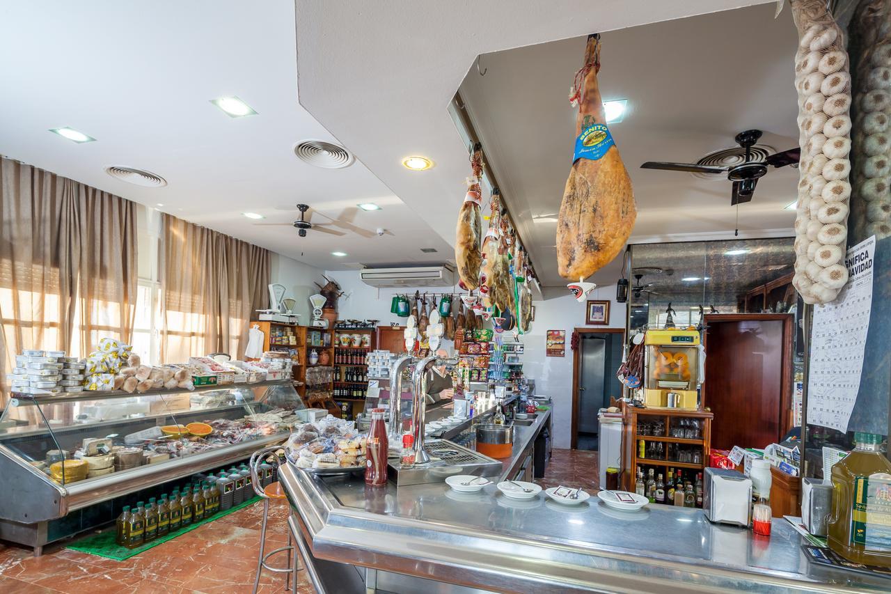 Hotel Restaurante Los Molinos Ecija Bagian luar foto